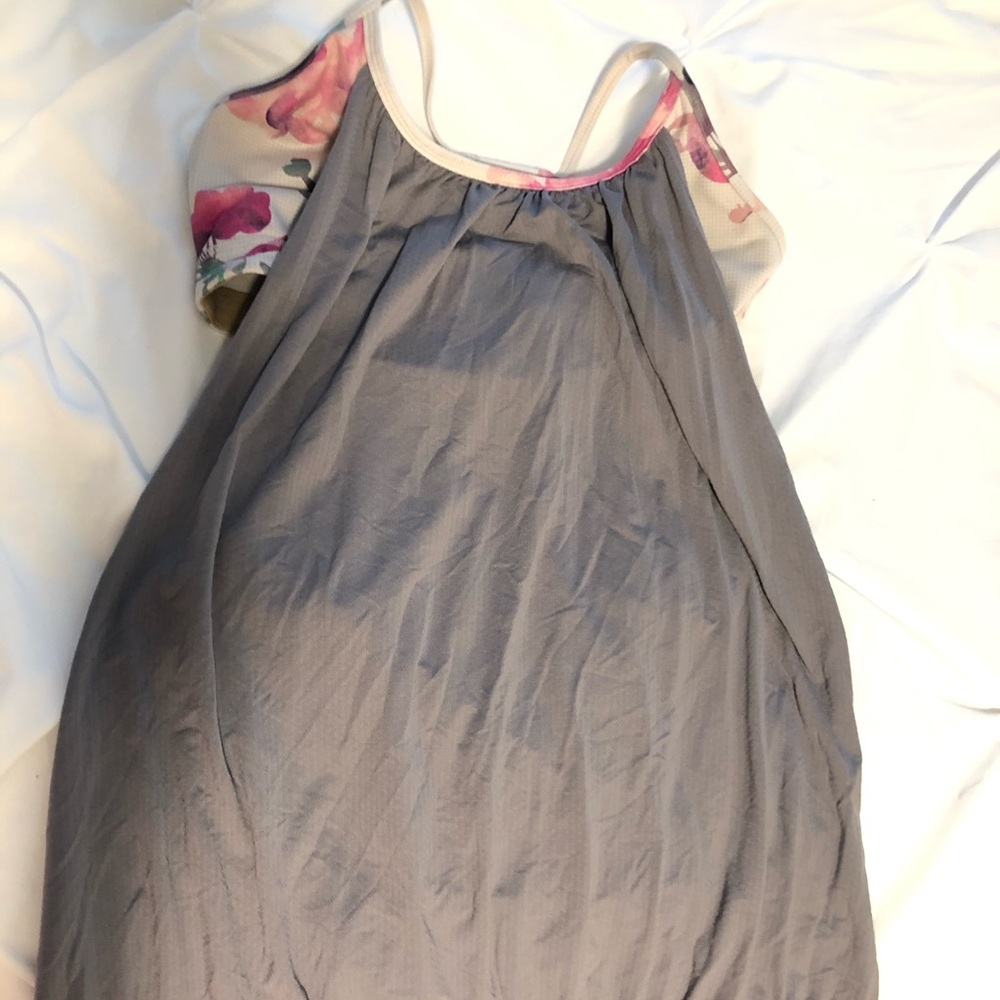 Lululemon bubble tank w/ built in sports bra